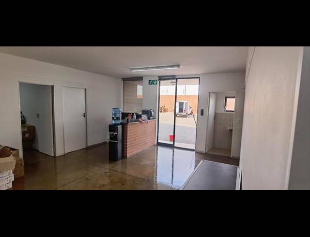 INDUSTRIAL PROPERTY TO RENT IN N4 GATEWAY INDUSTRIAL PARK